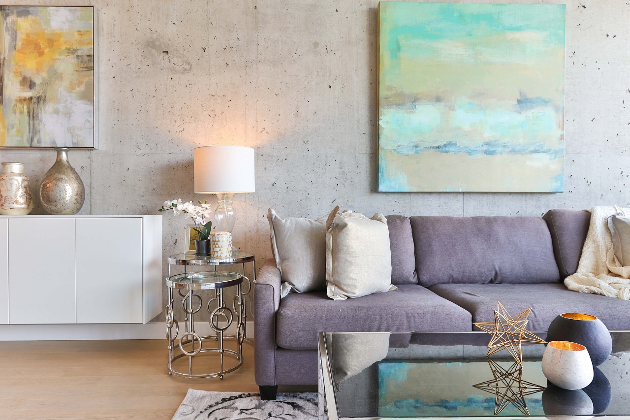 Paintings for the living room – how to decorate your living room according to the latest trends